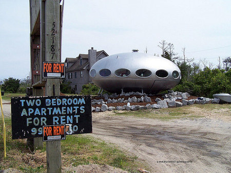 spaceship for rent
