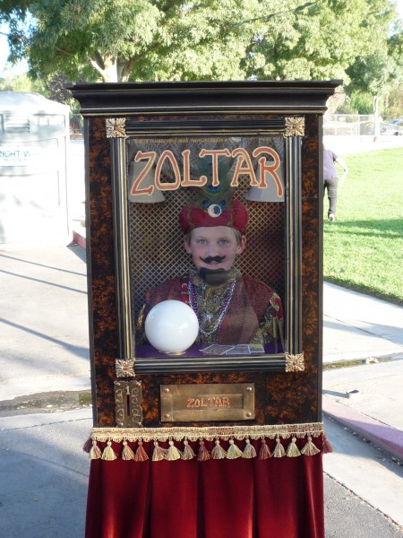 costume - Zoltar